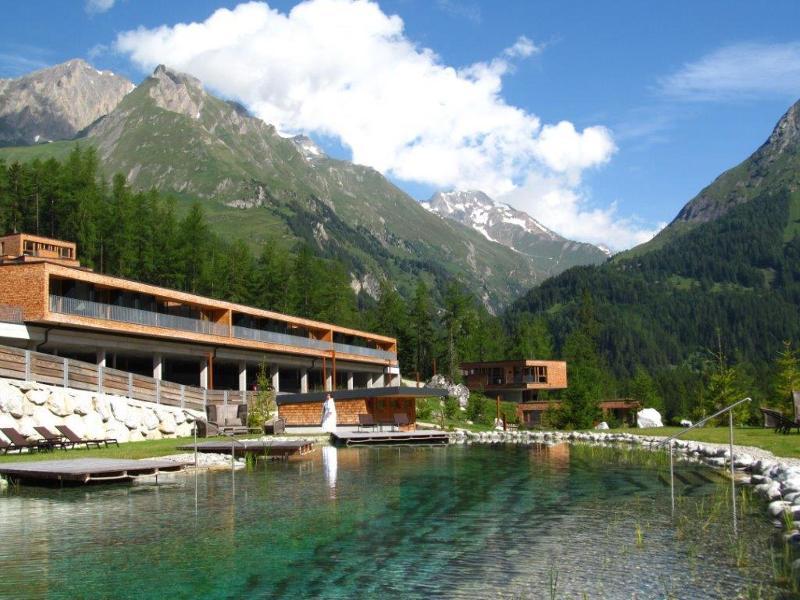 Gradonna Mountain Resort Chalets & Hotel Kals am Grossglockner Exterior photo
